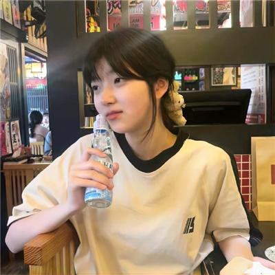 千金我当腻了，现在只想好好打工